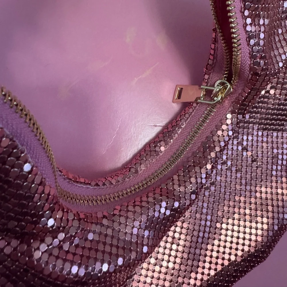 ❌SOLD❌Pink Chainmail Mini Purse - Picture 3 of 3